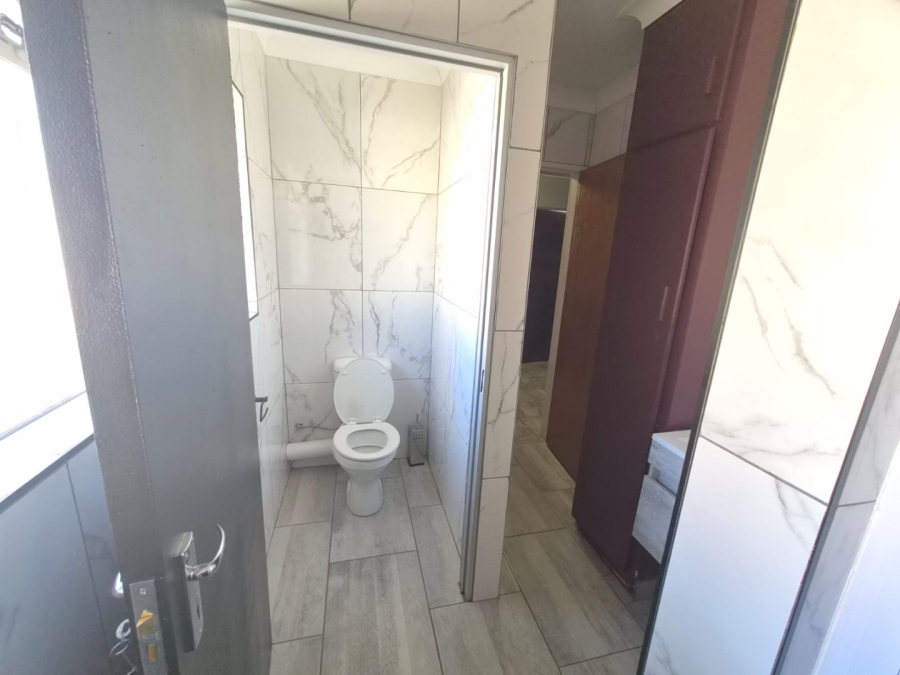 12 Bedroom Property for Sale in Universitas Ridge Free State